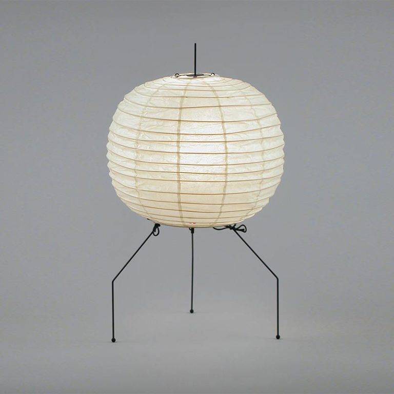 Lampe à poser Akari UF1-FF en papier washi, design Isamu Noguchi