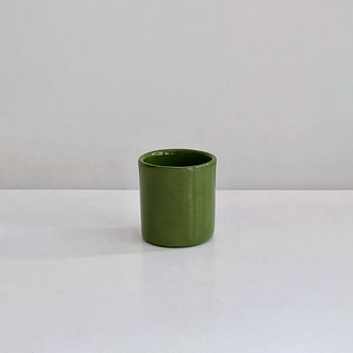 Tasse à expresso vert épinard, collection de céramique Terra, Sentou Edition