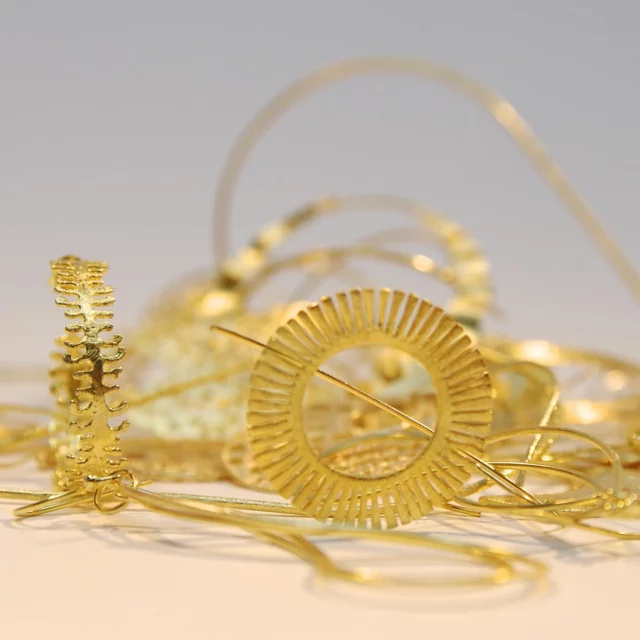 Hiboux Choux Cailloux… Bijoux ! 
La saint Valentin approche. Découvrez notre offre de bijoux sur notre e-shop 

#bijouxcreateur #cadeausaintvalentin❤️ ##offriruncadeau #or #goldplated #unbijoupourtoi #designjewelry #valentineday #plaisirdoffrir #ıloveyou #sentouparis
